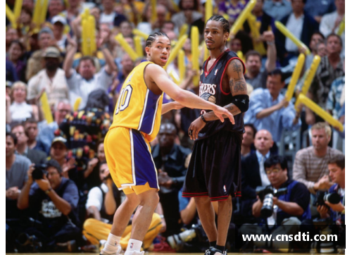 2000年总决赛：奥尼尔场均38分夺FMVP，那科比和费舍尔呢？