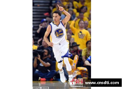 MYBALL迈博官网库里本赛季首度登顶MVP榜书写传奇不老神话 - 副本